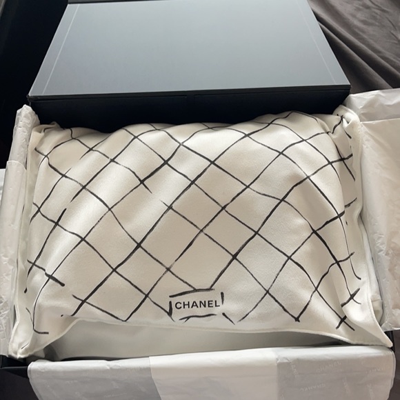 🦄🦄🦄Chanel 19 Large Tweed mixed metal🦄🦄🦄 - Picture 5 of 9